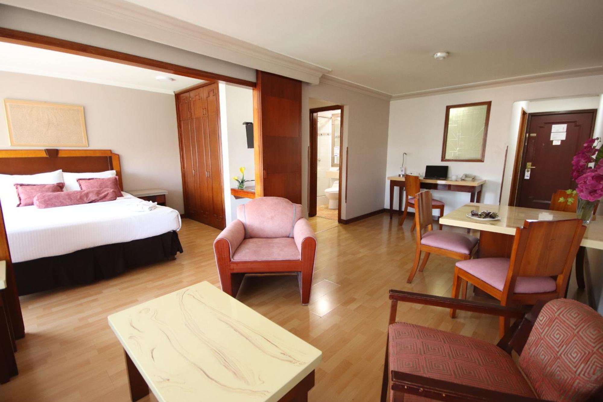 Lancaster House Hotel Bogota Exterior photo